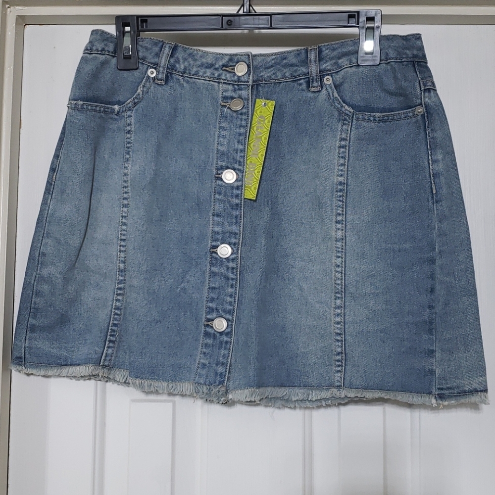 Gianni Bini Denim Front Button Skirt